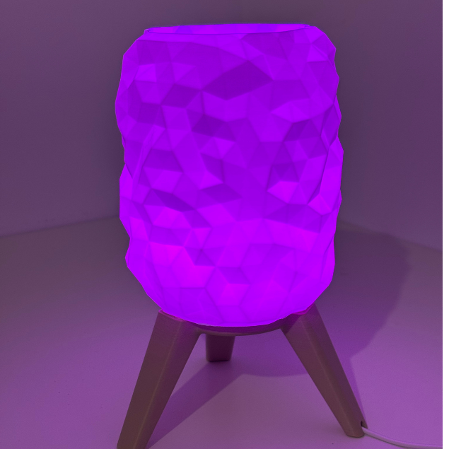 Luminária de Mesa ,  Geométrica com tripé