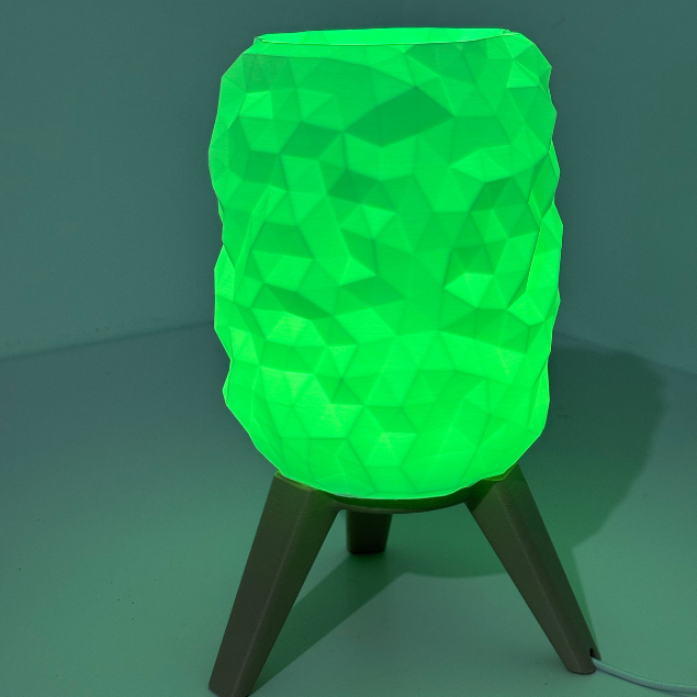 Luminária de Mesa ,  Geométrica com tripé